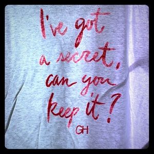 Soft Gilly Hicks tee